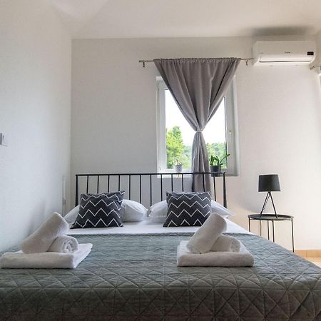 Apartments Seaview Tučepi エクステリア 写真