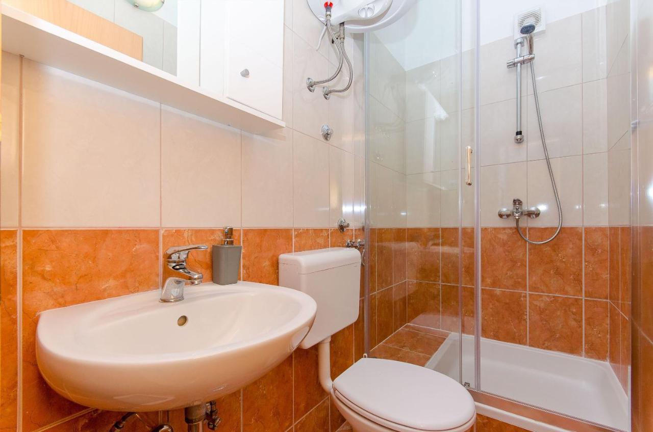 Apartments Seaview Tučepi エクステリア 写真