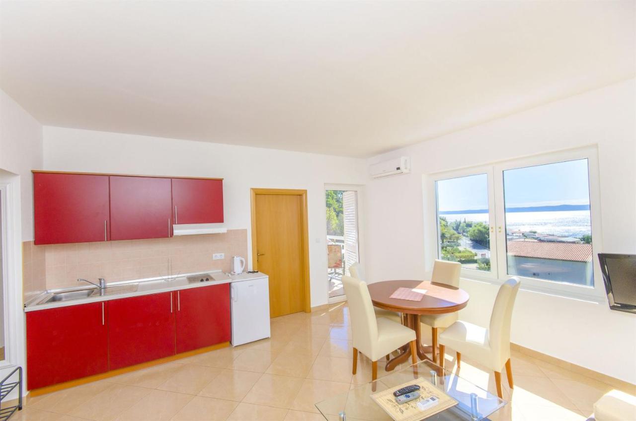 Apartments Seaview Tučepi エクステリア 写真