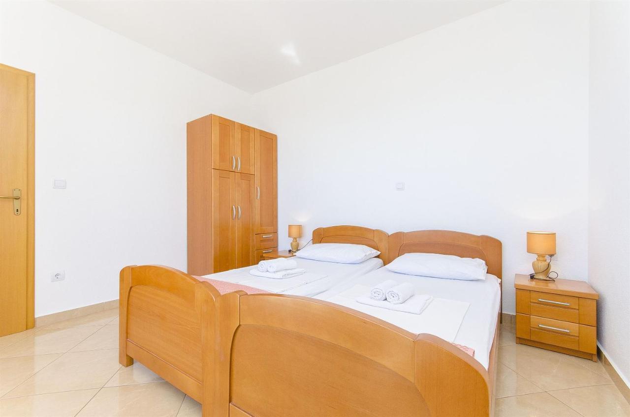 Apartments Seaview Tučepi エクステリア 写真