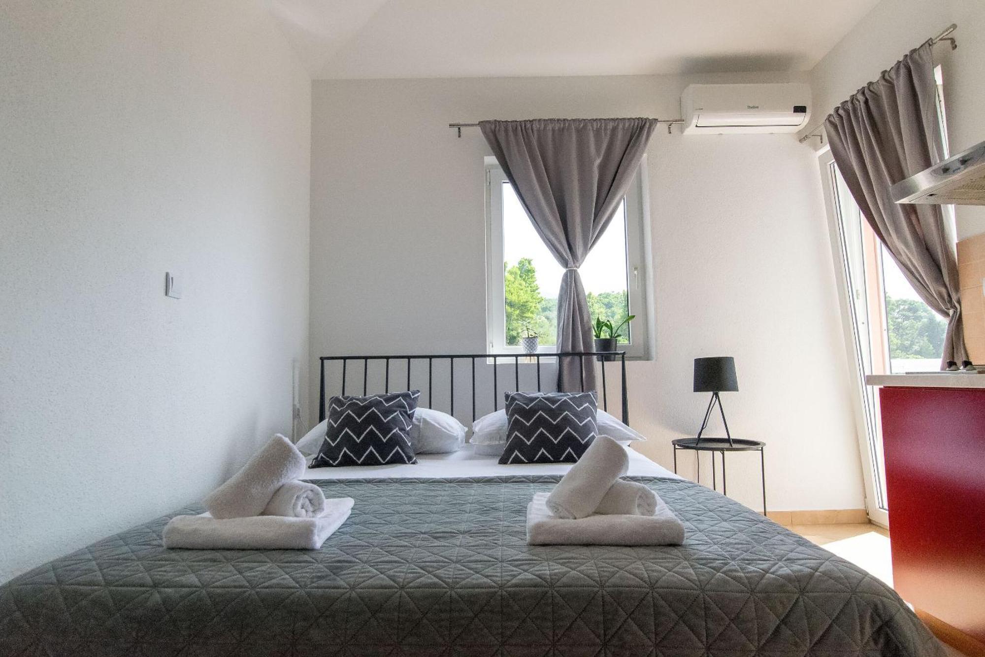 Apartments Seaview Tučepi エクステリア 写真