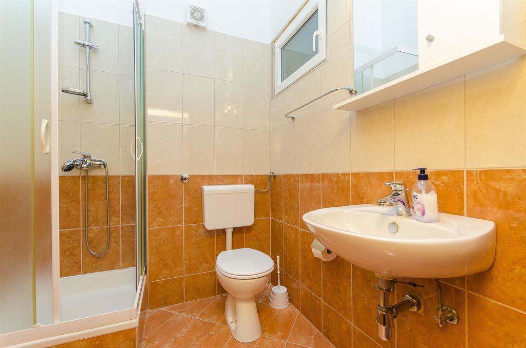 Apartments Seaview Tučepi エクステリア 写真