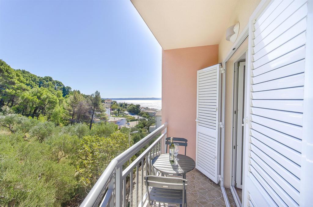 Apartments Seaview Tučepi エクステリア 写真