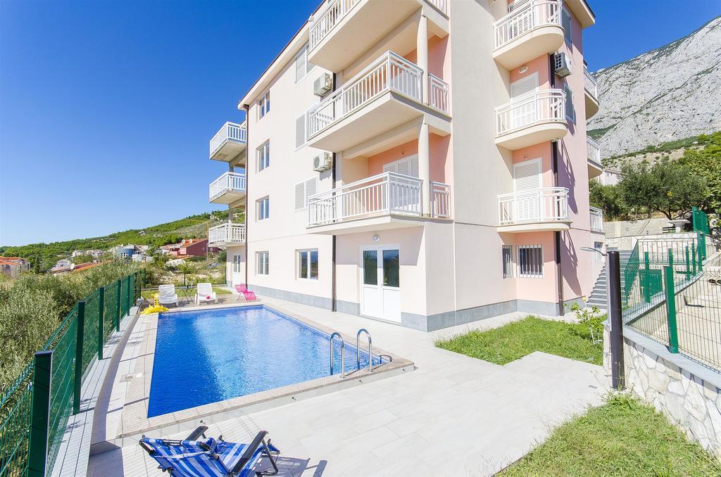Apartments Seaview Tučepi エクステリア 写真