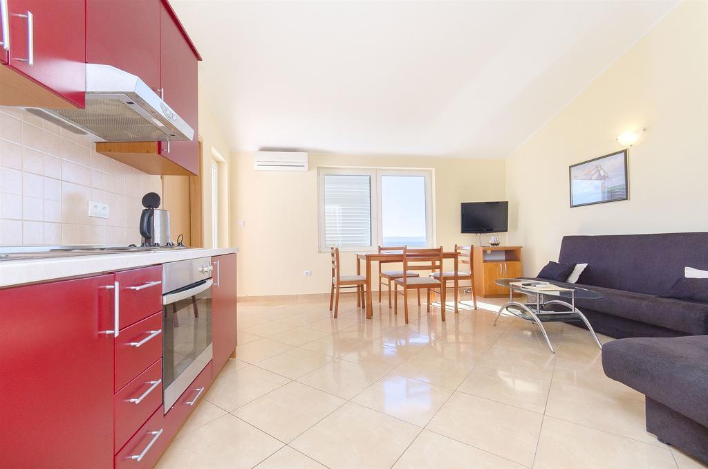 Apartments Seaview Tučepi エクステリア 写真